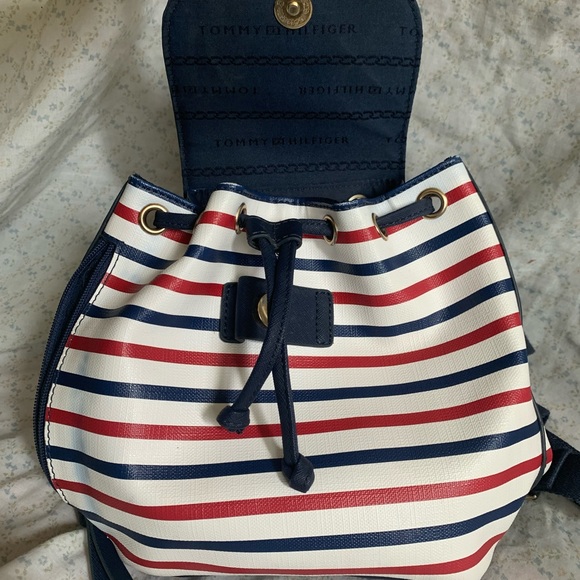 Tommy Hilfiger Backpack - Picture 3 of 4
